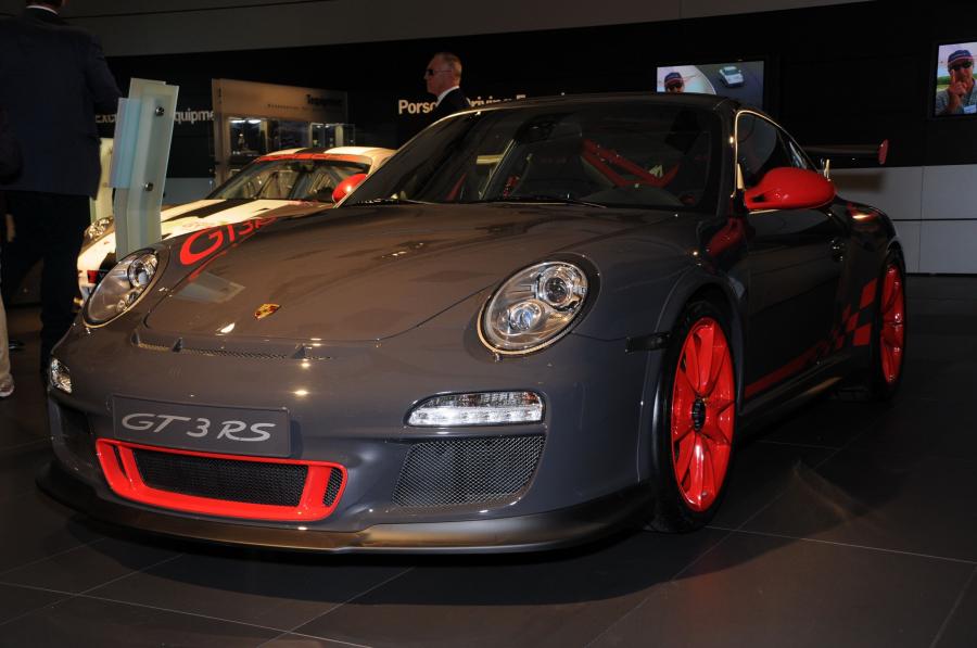  Porsche 911 GT3 RS 2010 года  (фото 24 из 33)